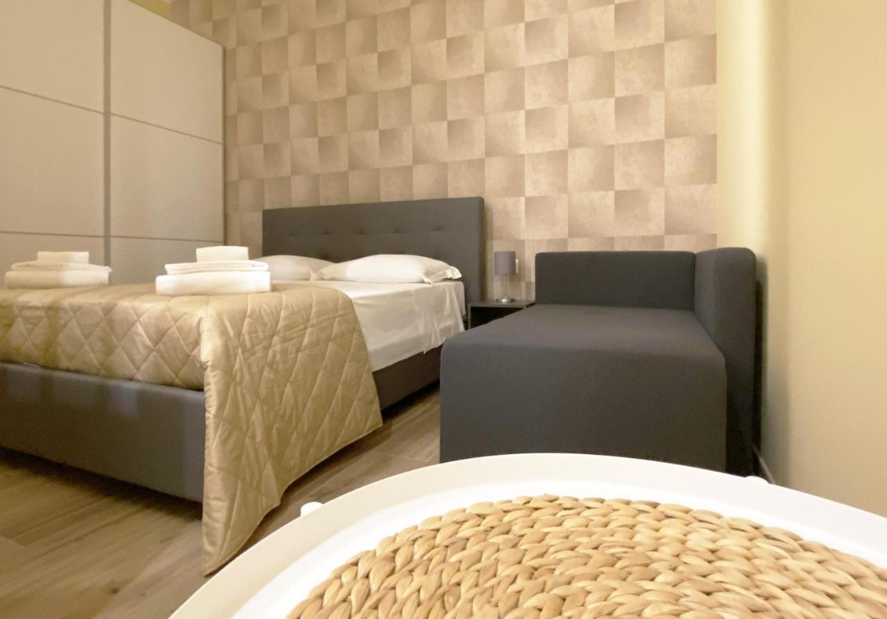 Sami B&B And Holidays Home Taranto Eksteriør bilde